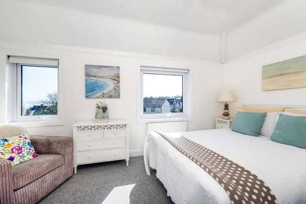 Sunrise! ~ 2 Bedrooms, Garden, Parking, Sea Views St Ives Екстериор снимка