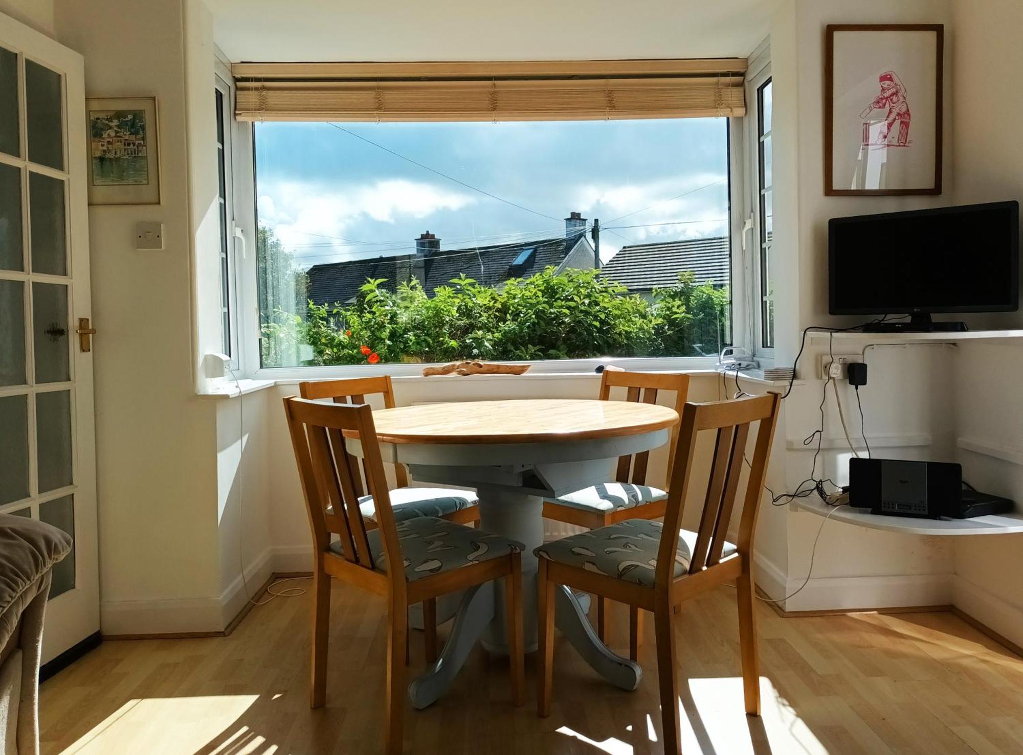 Sunrise! ~ 2 Bedrooms, Garden, Parking, Sea Views St Ives Екстериор снимка