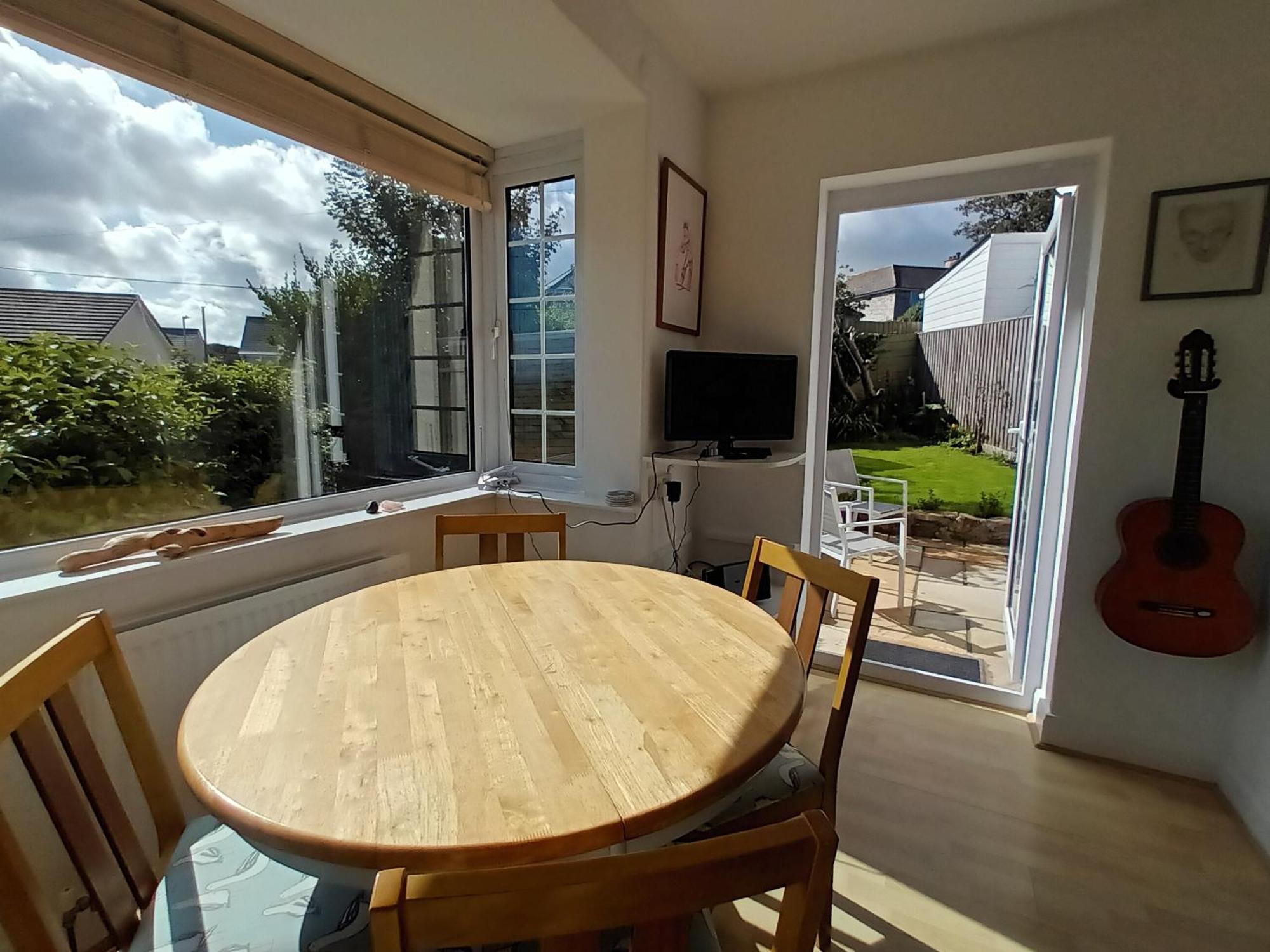 Sunrise! ~ 2 Bedrooms, Garden, Parking, Sea Views St Ives Екстериор снимка
